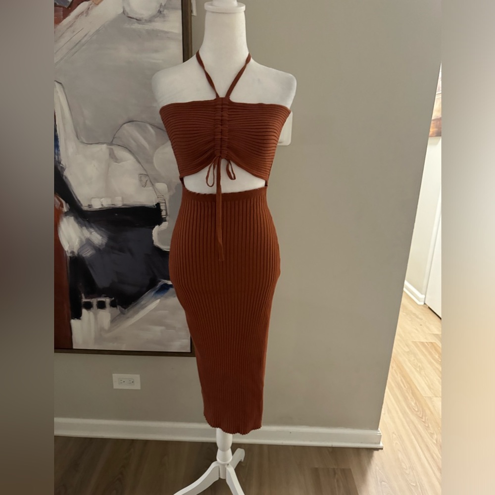 Windsor cutout midi dress